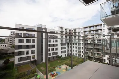 Budynek, w którym mieści się apartament