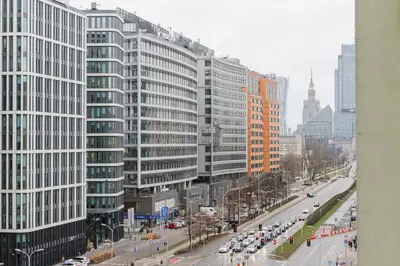 Widok na miasto Warszawa z tego apartamentu