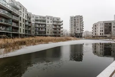 Budynek, w którym mieści się apartament