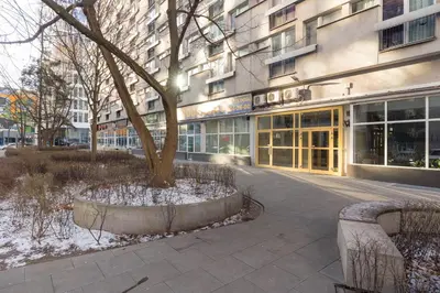 Budynek, w którym mieści się apartament