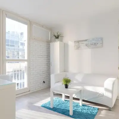 Rondo ONZ Business Apartment by BookingHost