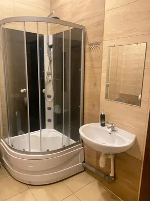 Łazienka w obiekcie Lubelski Hostel - blisko Centrum Zdrowia Dziecka & Instytut Kardiologii