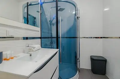 Łazienka w obiekcie Family Apartment Żoliborz by Noclegi Renters