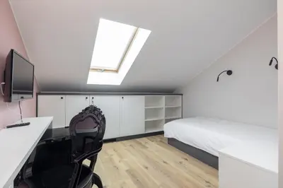 Telewizja i/lub zestaw kina domowego w obiekcie ĄĘ Hostel Nowy Świat by BookingHost