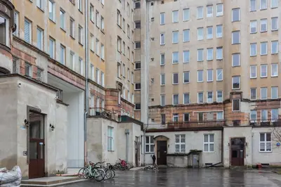 Budynek, w którym mieści się apartament