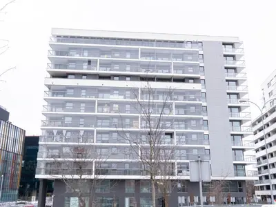 Budynek, w którym mieści się apartament