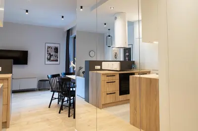 Kuchnia lub aneks kuchenny w obiekcie Arkadia Prime Apartment by BookingHost