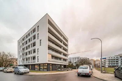 Budynek, w którym mieści się apartament