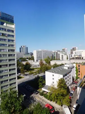 Widok na miasto Warszawa z tego apartamentu