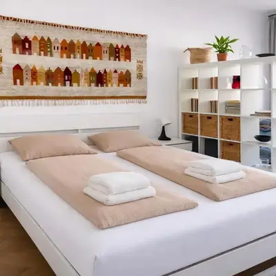 Central & Quiet - Kredytowa Apartment