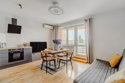 Kuchnia lub aneks kuchenny w obiekcie Apartament Ostrobramska - Praga Południe