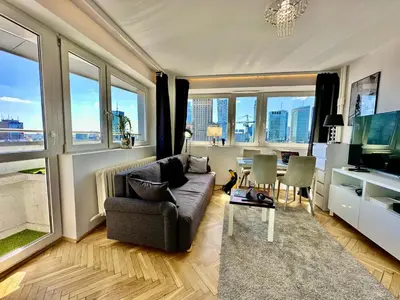 Część wypoczynkowa w obiekcie PLATINUM metro x2 WiFi 350 MBs Netflix HBO AppleTV