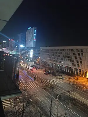 Widok na miasto Warszawa z tego apartamentu