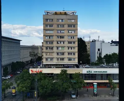 Budynek, w którym mieści się apartament