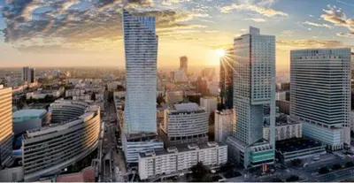 Widok na miasto Warszawa z tego apartamentu