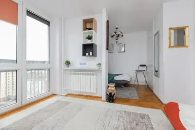 Łóżko lub łóżka w pokoju w obiekcie ShortStayPoland Chłodna (B74)