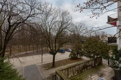 Plan piętra w obiekcie Downtown Studio Apartment by the Park by Noclegi Renters