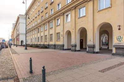 Budynek, w którym mieści się apartament