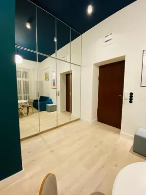 Łazienka w obiekcie 1 Bedroom Apartment 3 minute walk to Wilenska Metro