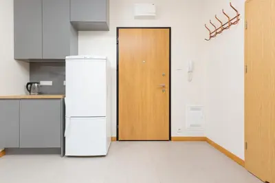 Kuchnia lub aneks kuchenny w obiekcie Kolorowy Gocław Apartment by Noclegi Renters