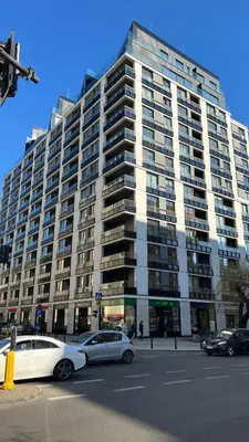 Budynek, w którym mieści się apartament
