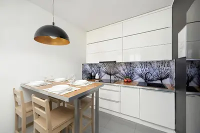 Kuchnia lub aneks kuchenny w obiekcie Apartment Rakowska Warsaw Włochy by Noclegi Renters