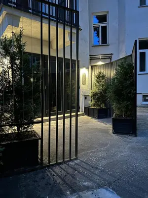 Budynek, w którym mieści się apartament