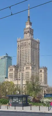Budynek, w którym mieści się apartament