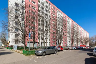 Budynek, w którym mieści się apartament