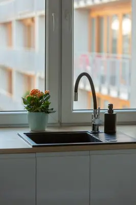 Kuchnia lub aneks kuchenny w obiekcie Central Apartment Emilii Plater by Noclegi Renters