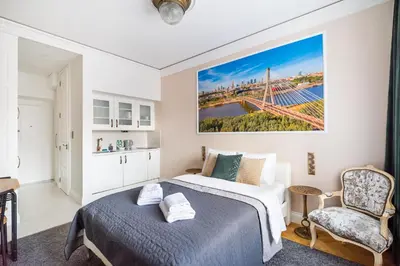 Łóżko lub łóżka w pokoju w obiekcie City Centre All In One Apartment by BookingHost