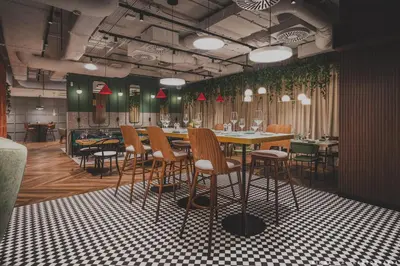 Restauracja lub miejsce do jedzenia w obiekcie Royal Tulip Warsaw Centre