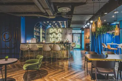 Część wypoczynkowa w obiekcie Royal Tulip Warsaw Centre