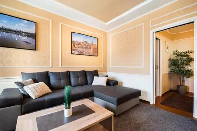 Część wypoczynkowa w obiekcie City Centre Open View Apartment by BookingHost