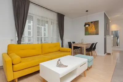 Część wypoczynkowa w obiekcie Active City Apartments Warsaw by Noclegi Renters
