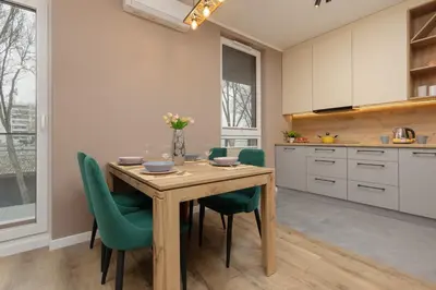 Kuchnia lub aneks kuchenny w obiekcie Active City Apartments Warsaw by Noclegi Renters