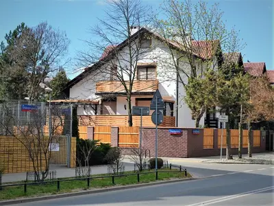 Budynek, w którym mieści się dom wakacyjny