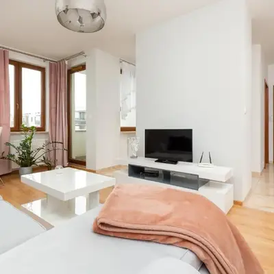 Apartament Na Woli Sowińskiego by Noclegi Renters