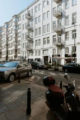 Budynek, w którym mieści się apartament