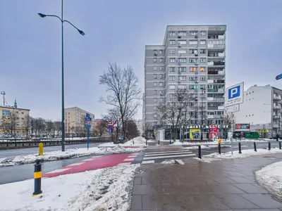 Obiekt SuperApart Polna 30 - Blisko Metra Politechnika zimą