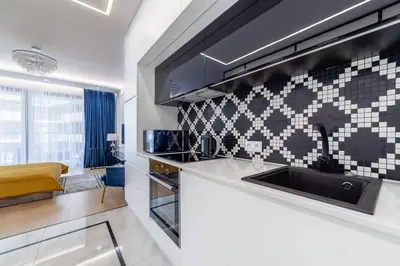 Kuchnia lub aneks kuchenny w obiekcie Stylowy apartament Centrum Warszawy z tarasem