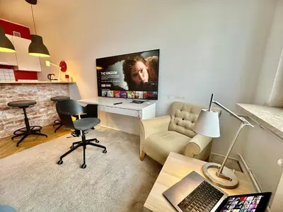 Telewizja i/lub zestaw kina domowego w obiekcie Super BEAUTY metro WiFi 65’TV Netflix HBO AppleTV+