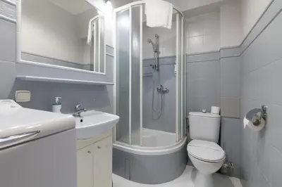 Łazienka w obiekcie Grójecka Stara Ochota Apartment by BookingHost