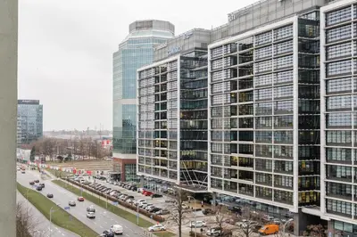 Widok na miasto Warszawa z tego apartamentu