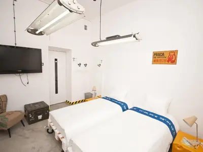Łóżko lub łóżka w pokoju w obiekcie Loft Lot Pszczoły