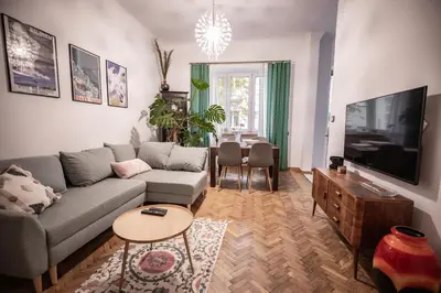 Telewizja i/lub zestaw kina domowego w obiekcie Warsaw Concierge Miedziana