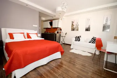 Łóżko lub łóżka w pokoju w obiekcie Warsawrent Hit Apartments