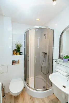 Łazienka w obiekcie Plac Konstytucji 6 Grey - Bezpłatny garaż podziemny - Free Parking - Apartament dla 4 osób
