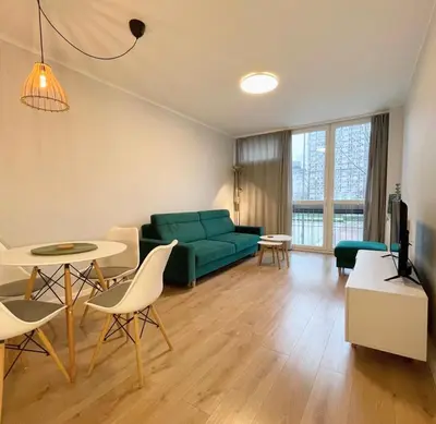 Część wypoczynkowa w obiekcie Apartament przy Atrium, stacja metra Rondo ONZ