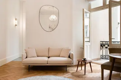 Część wypoczynkowa w obiekcie Premium Warsaw Center Studio by BookingHost
